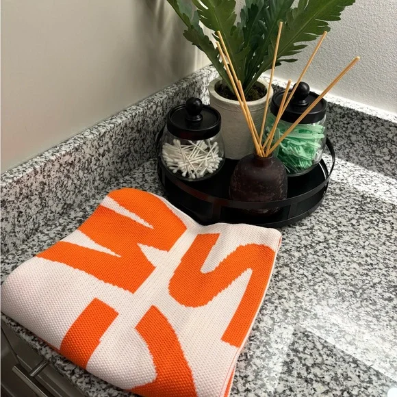 Orange and White Knit Tote Bag - Picture 2 of 3